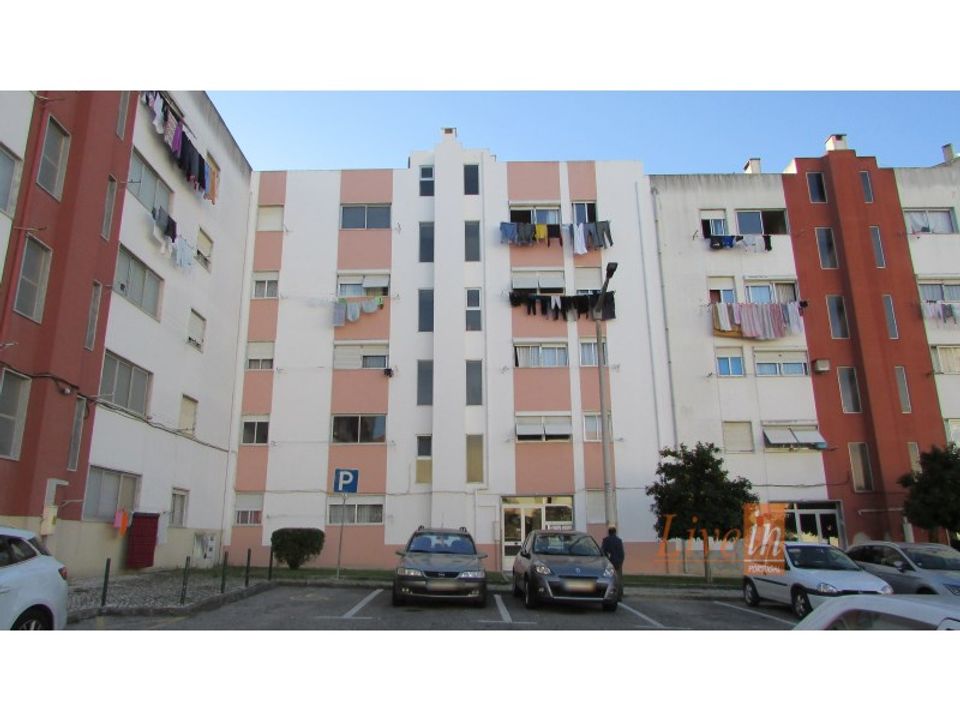 Lejlighed i Carregado, Lisbon - foto 1