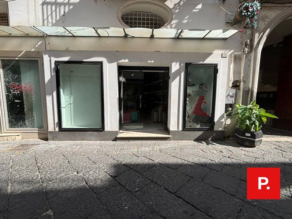 Erhvervsejendom i Caserta, Caserta - foto 1