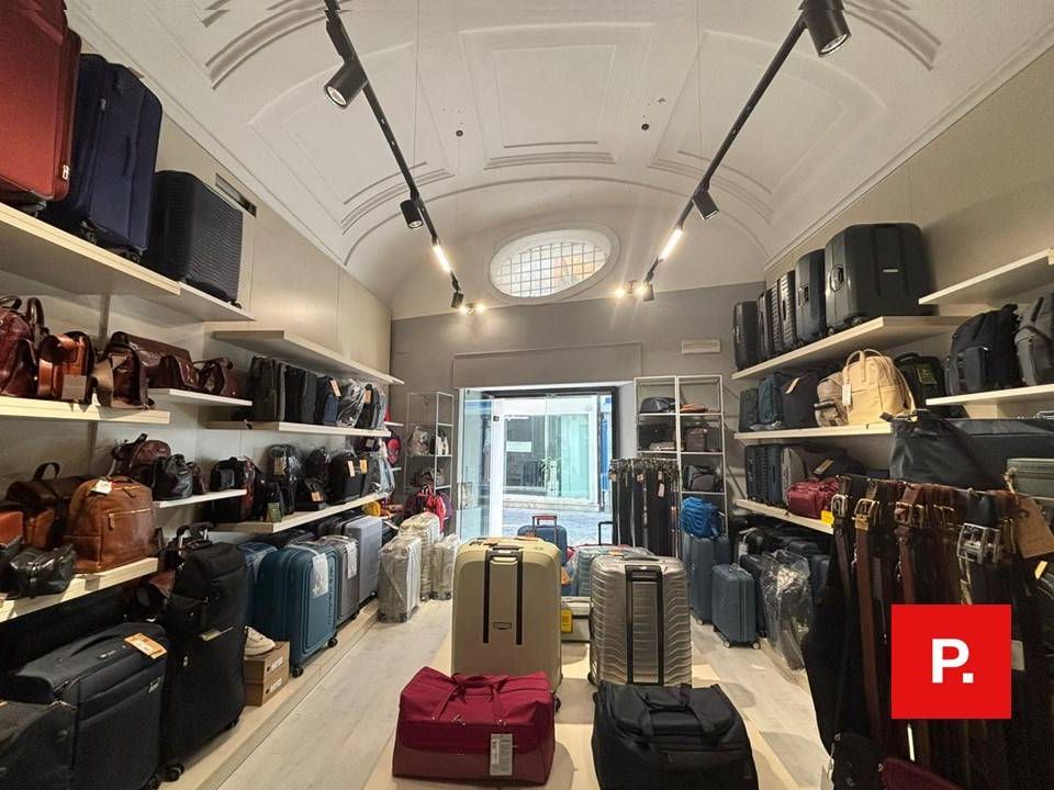 Erhvervsejendom i Caserta, Caserta - foto 3