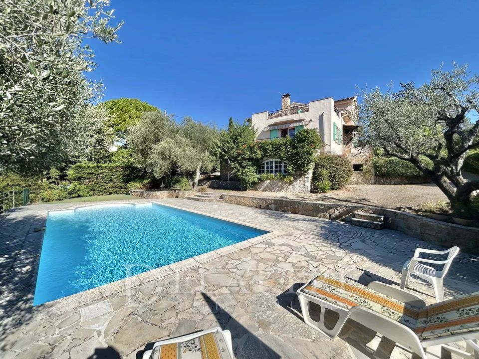 Villa i Le Rouret, Alpes-Maritimes - foto 1
