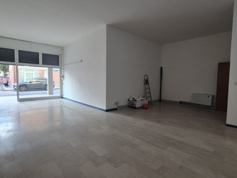 Erhvervsejendom i Novi di Modena, Modena - foto 2
