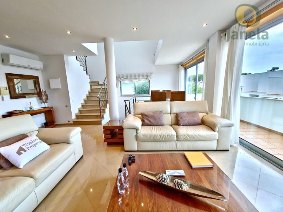 Villa i Quarteira, Faro - foto 1