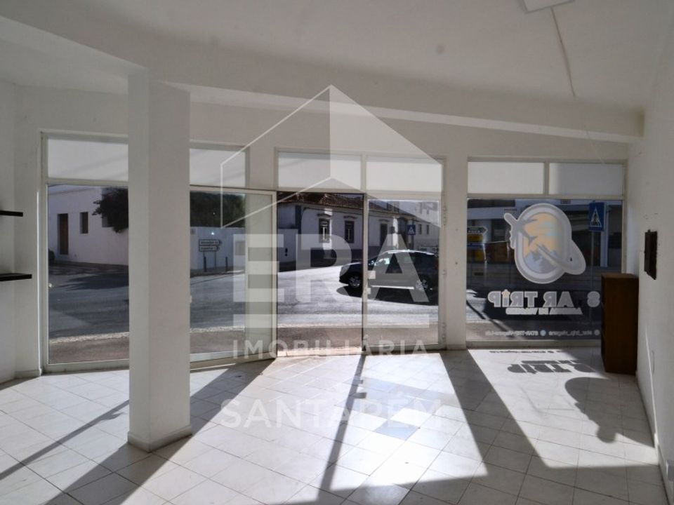 Erhvervsejendom i Almeirim, Santarem - foto 3