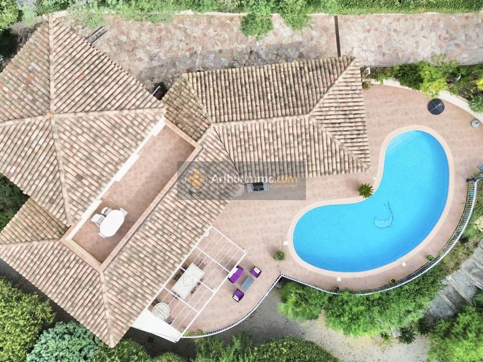 Villa i Les Issambres, Var - foto 1