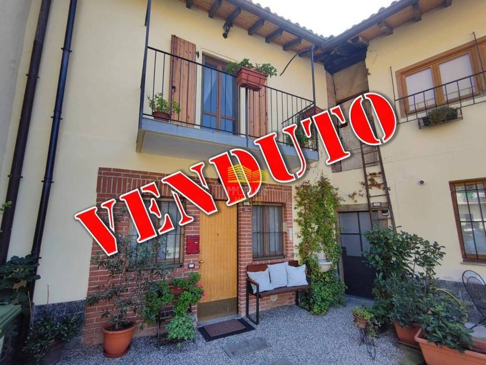 Villa i Trezzo sull'Adda, Milan - foto 1