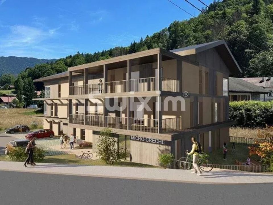Erhvervsejendom i Châtillon-sur-Cluses, Haute-Savoie - foto 1
