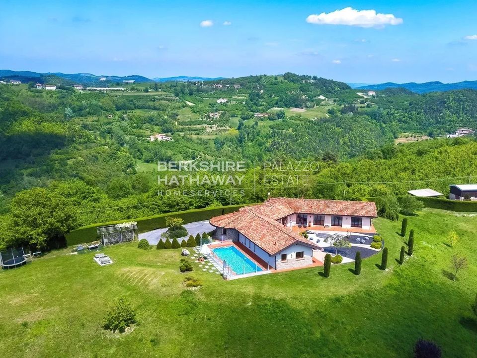 Villa i Roddino, Cuneo - foto 1