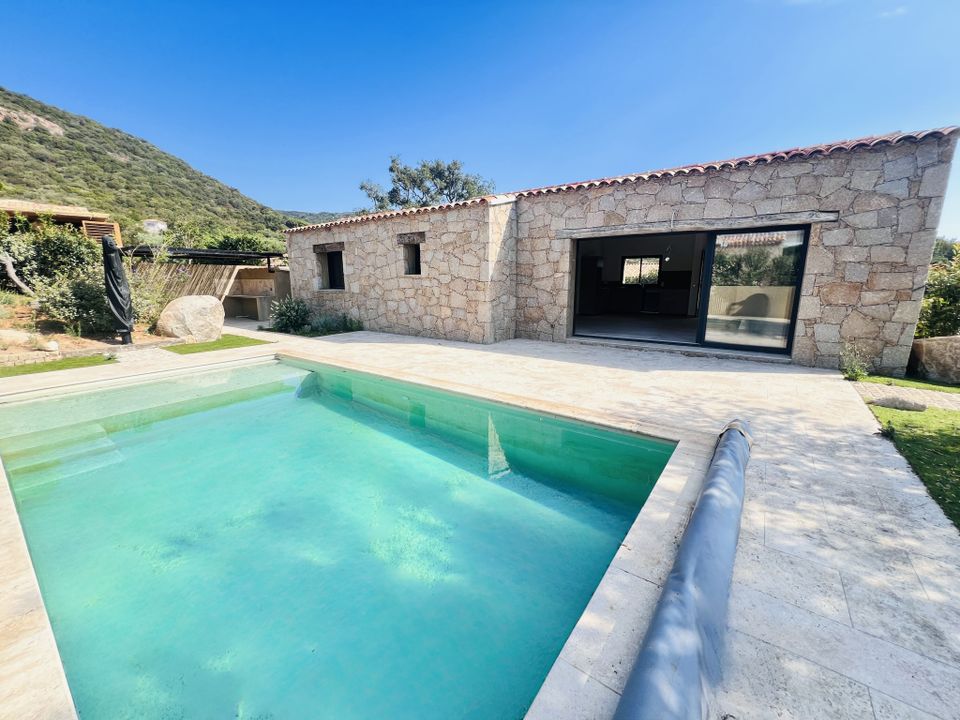 Villa i Ste.-Lucie-de Porto-Vecchio, Corse-du-Sud - foto 2