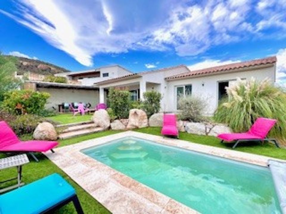 Villa i Ste.-Lucie-de Porto-Vecchio, Corse-du-Sud - foto 2