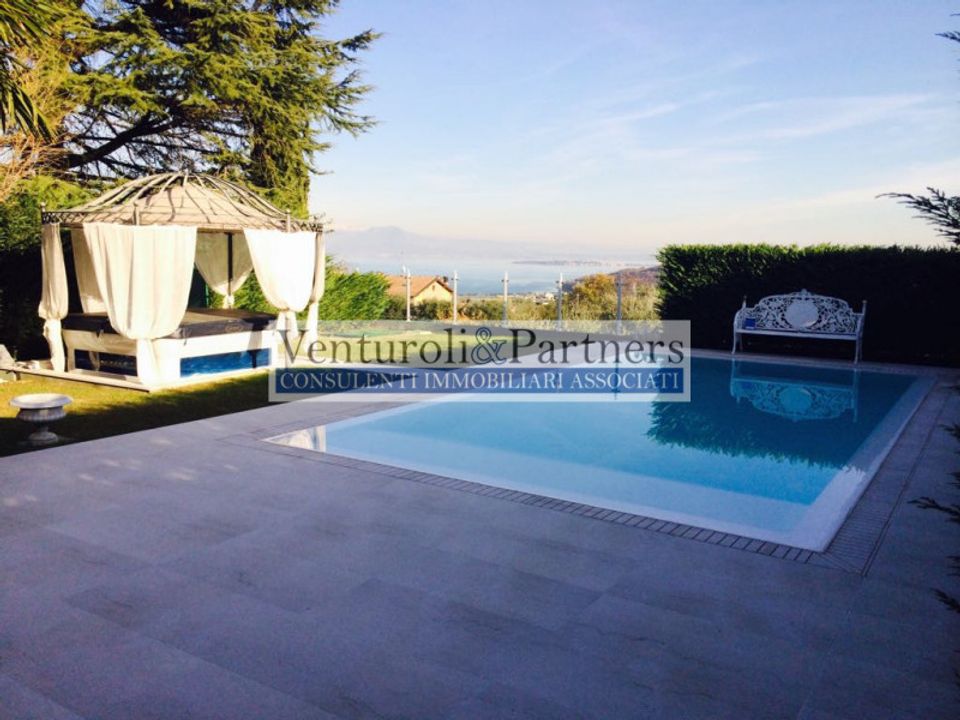 Villa i Lonato del Garda, Brescia - foto 1