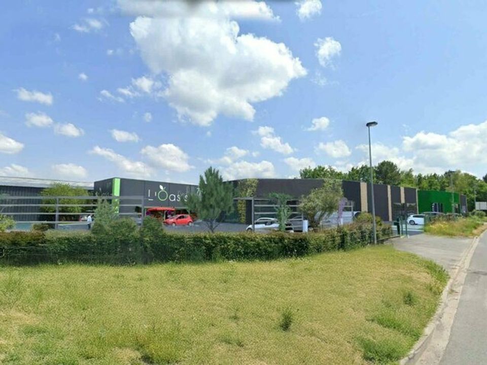 Erhvervsejendom i Saint-Jean-d'Illac, Gironde - foto 2