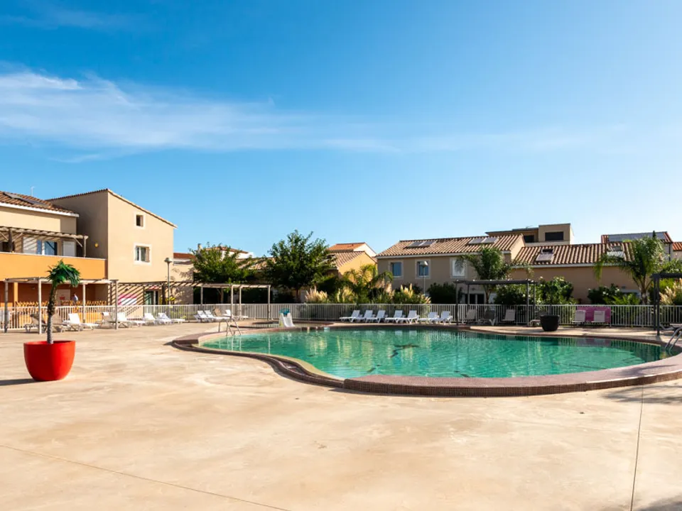 Villa i Latour-Bas-Elne, Pyrenees-Orientales - foto 1