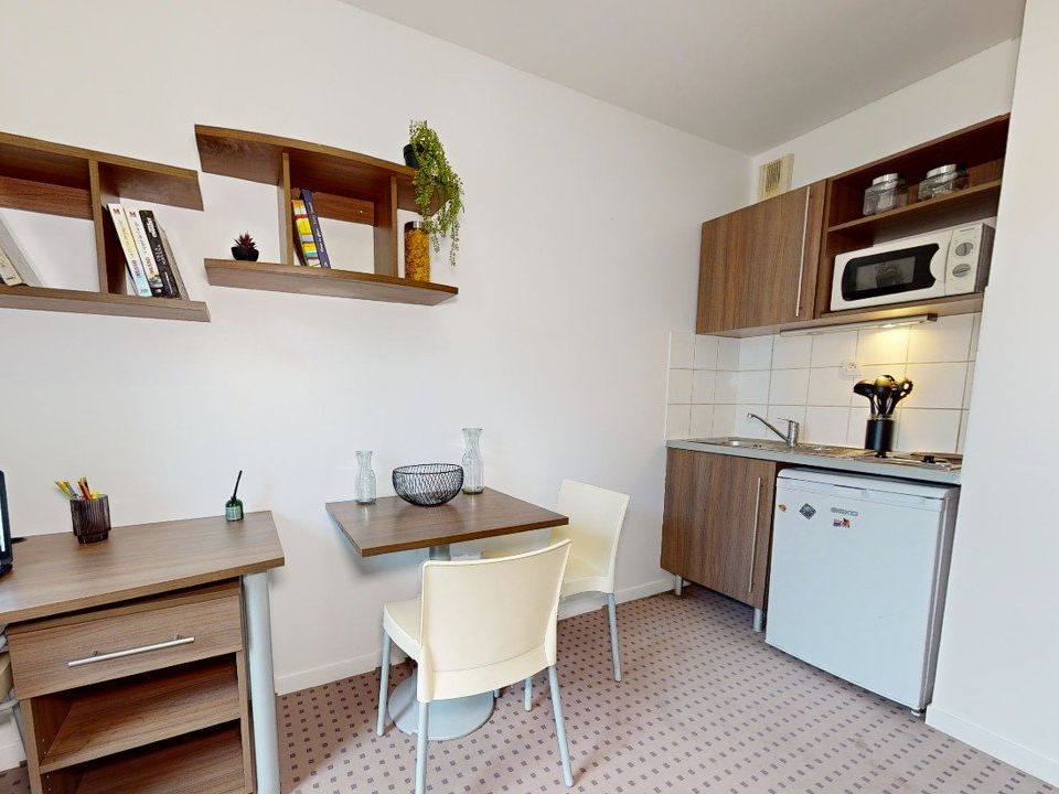 Erhvervsejendom i Asnières-sur-Seine, Hauts-de-Seine - foto 5