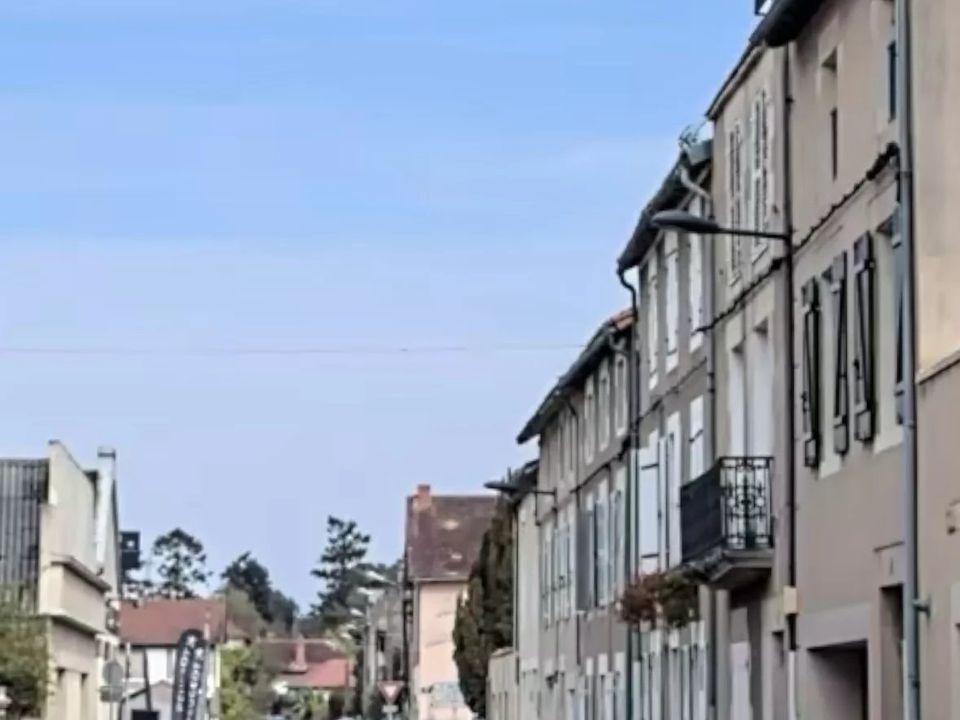 Lejlighed i Montmorillon, Vienne - foto 1