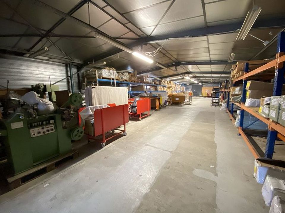 Erhvervsejendom i Sainte-Agathe-la-Bouteresse, Loire - foto 3