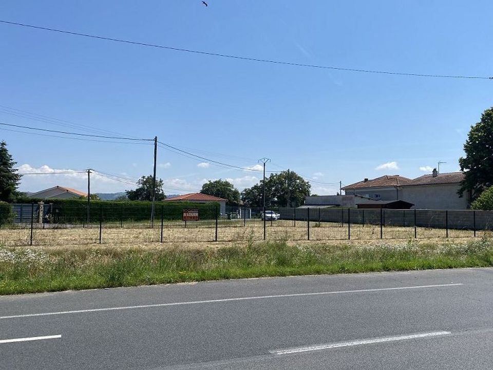Erhvervsejendom i Montrond-les-Bains, Loire - foto 3