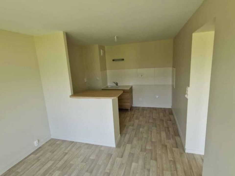 Apartment in Avallon, Yonne - photo 2