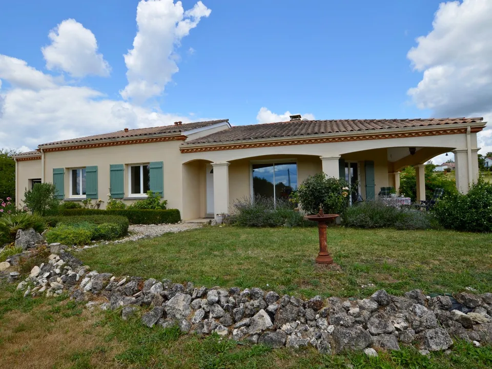 Casa de campo en Duras, Lot-et-Garonne - foto 1