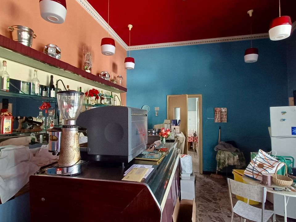 Erhvervsejendom i Albugnano, Asti - foto 3