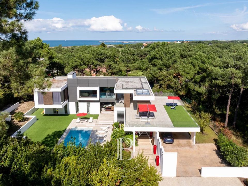 Villa i Anglet, Pyrenees-Atlantiques - bilde 1