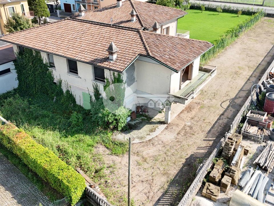 Villa i Isorella, Brescia - foto 1