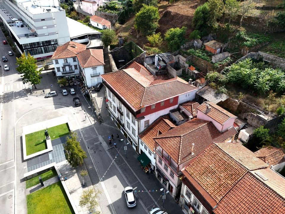 Erhvervsejendom i Amarante, Porto - foto 4