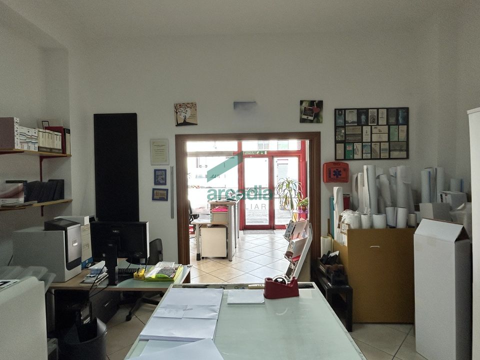 Erhvervsejendom i Modugno, Bari - foto 2
