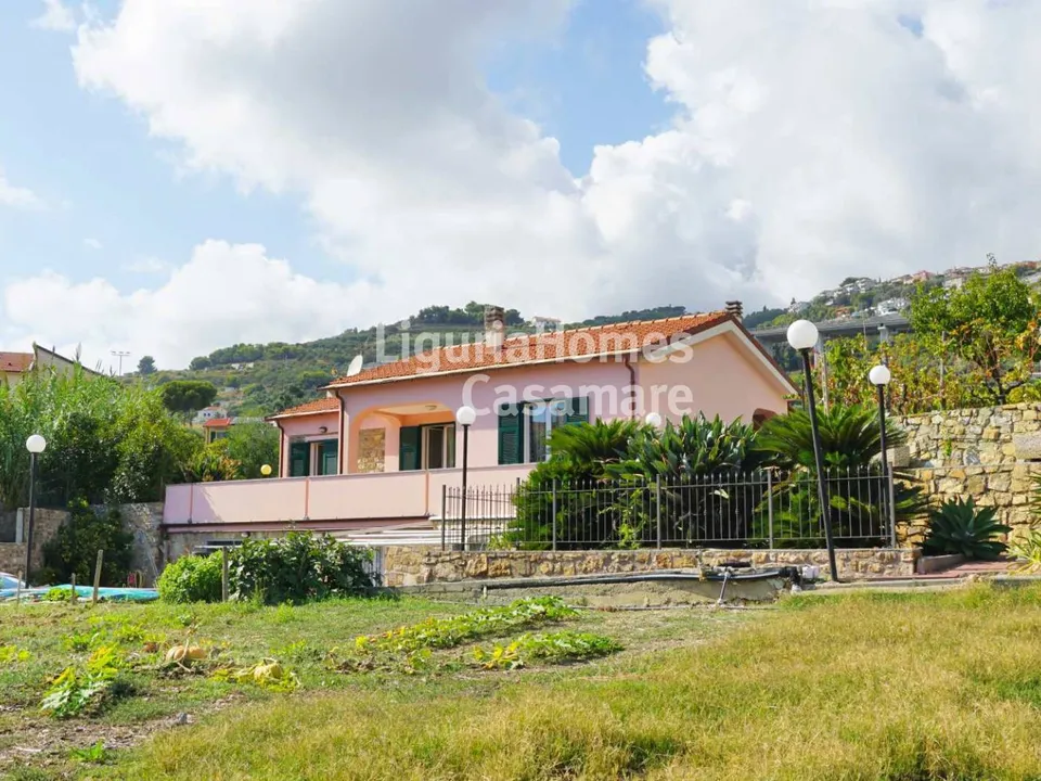 Villa i Cipressa, Imperia - bilde 1