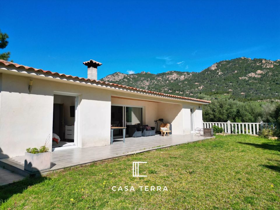 Villa i Sainte-Lucie de Porto-Vecchio, Corse-du-Sud - foto 1