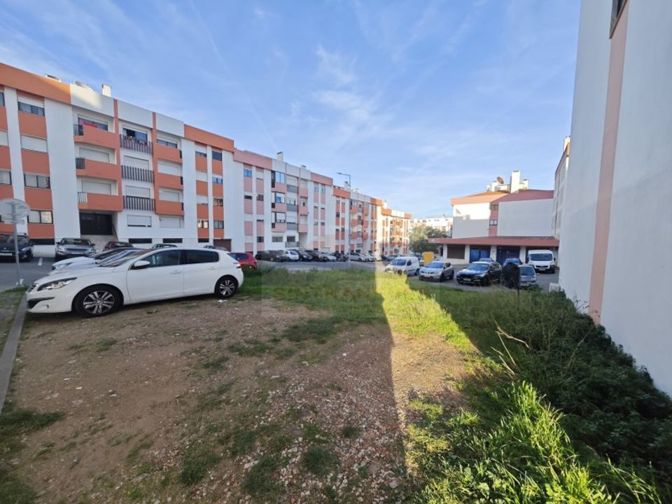 Helårsgrund i Queluz, Lisbon - foto 1