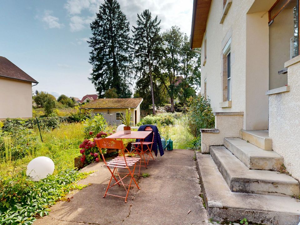 Villa i Serre-les-Sapins, Doubs - foto 1