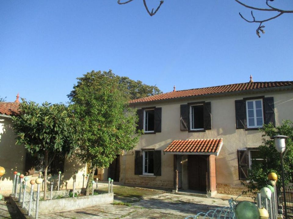 Farm hus i Larroque, Hautes-Pyrenees - foto 1