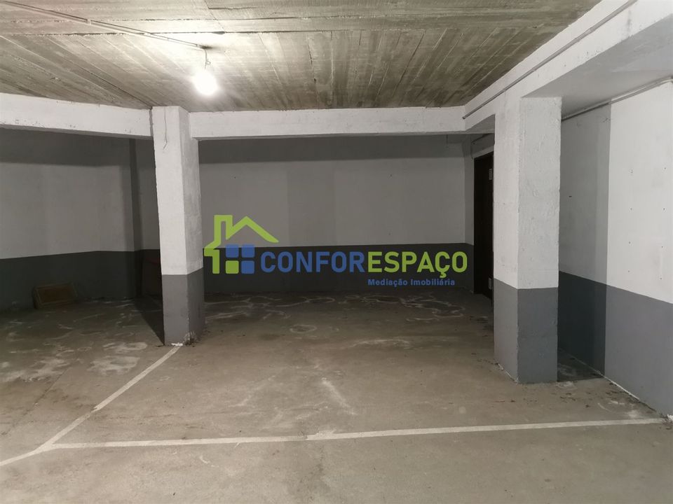 Garaje en Castelo Branco, Castelo Branco - foto 1