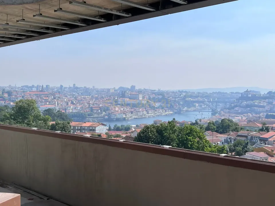 Lejlighed i Santa Marinha do Zezere, Porto - foto 1