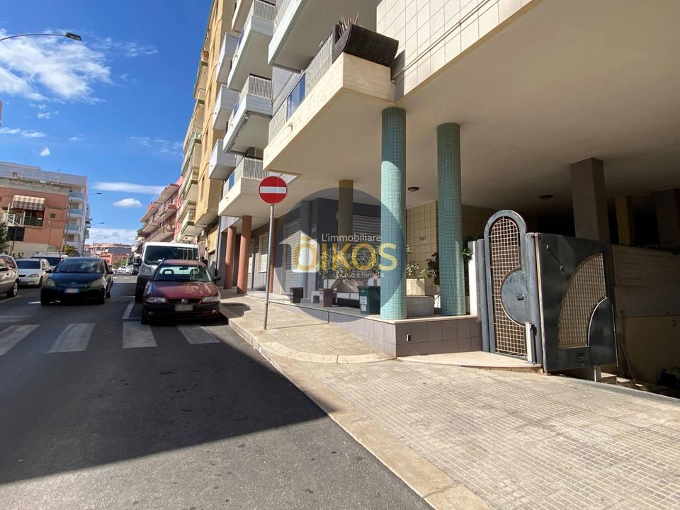Parkeringsplass i Monopoli, Bari - bilde 3