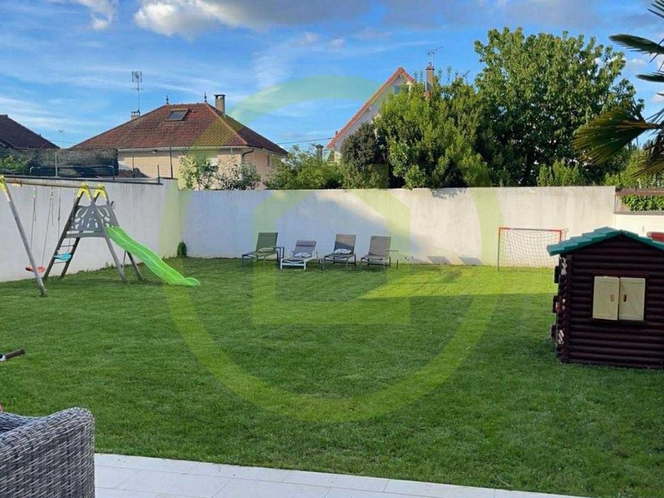 Villa in Sarcelles, Val-d'Oise - foto 4