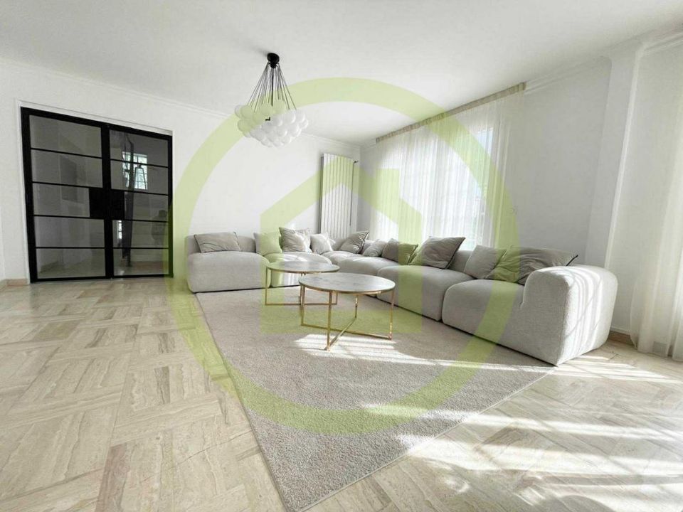 Villa in Sarcelles, Val-d'Oise - foto 5