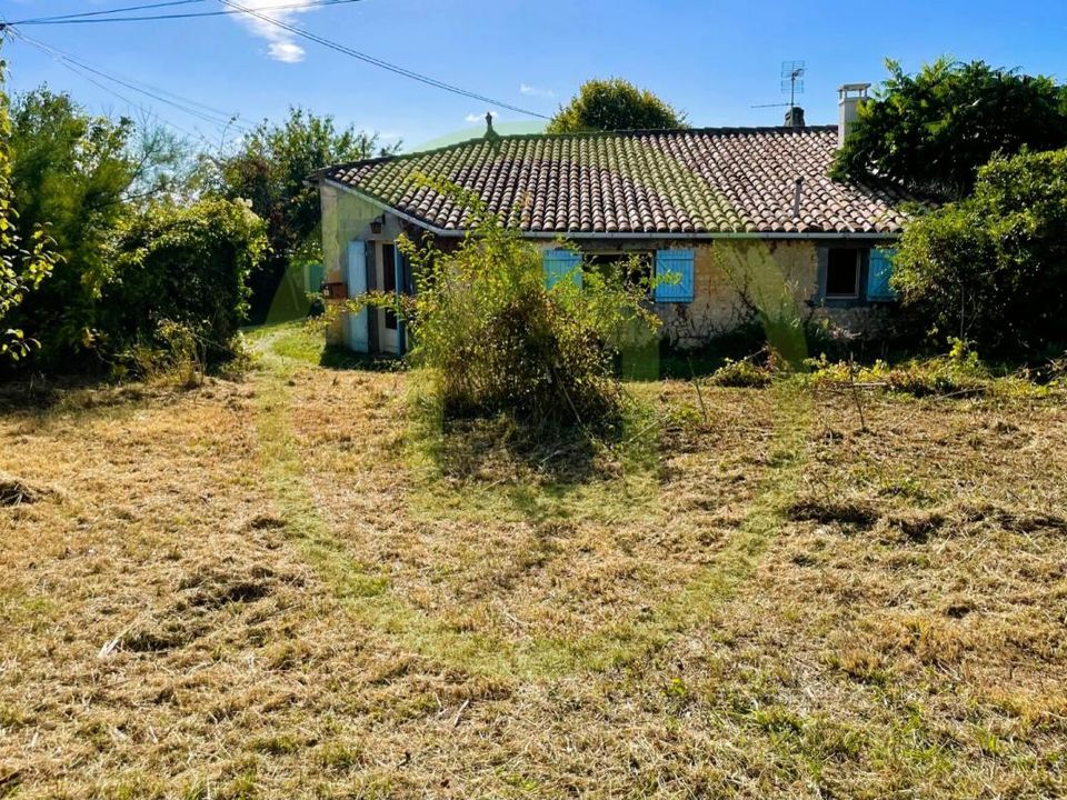 Villa i Saint-Bonnet-Sur-Gironde, Charente-Maritime - foto 1