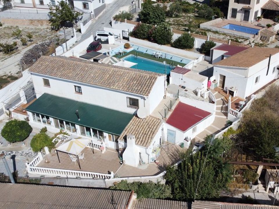 Landejendom i Baza, Granada - foto 1