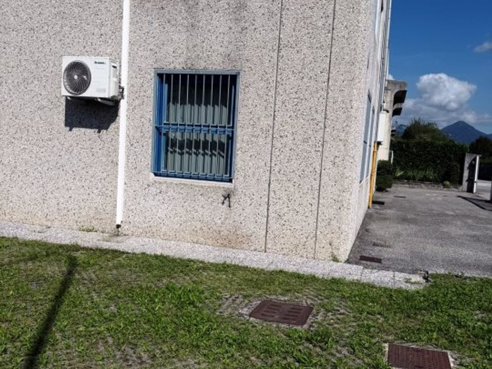 Erhvervsejendom i Anzano del Parco, Como - foto 5