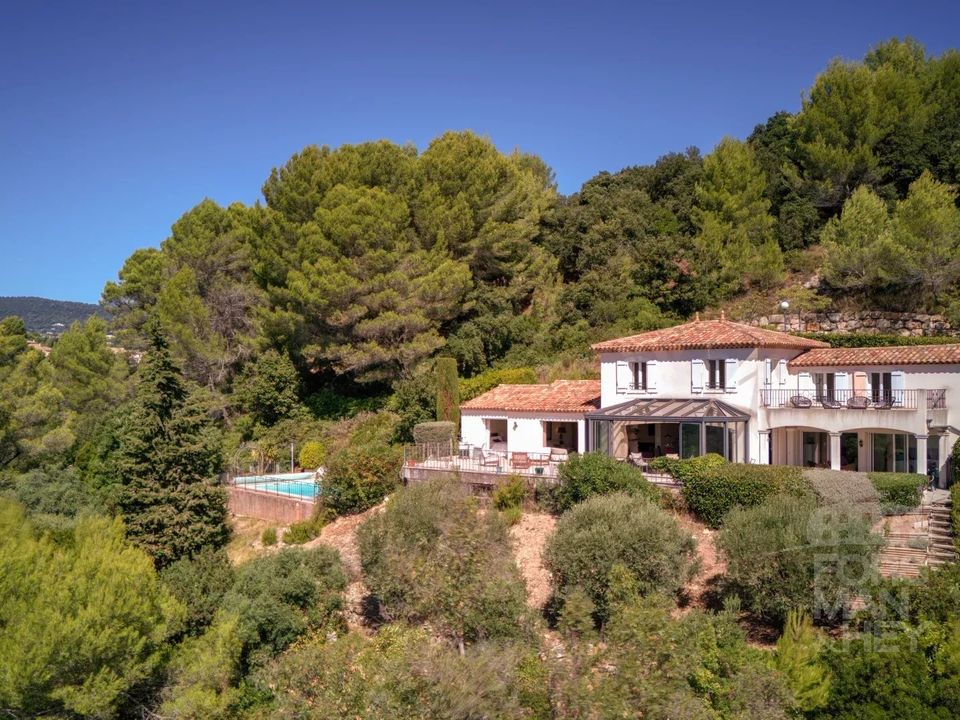 Villa en Peymeinade, Alpes-Maritimes - foto 1