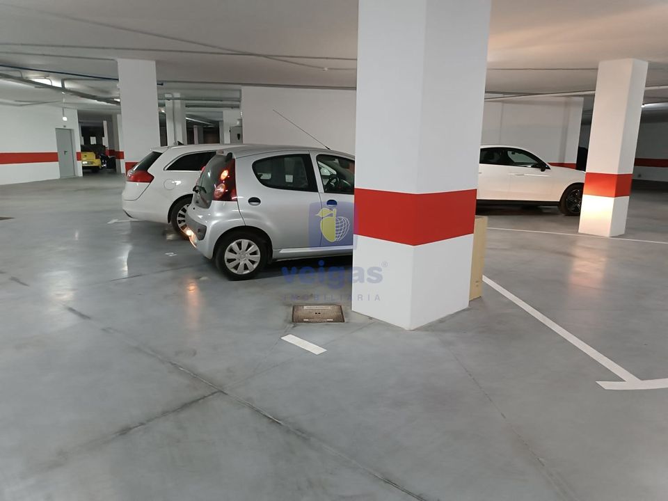 Garage i Caldas da Rainha, Leiria - foto 4
