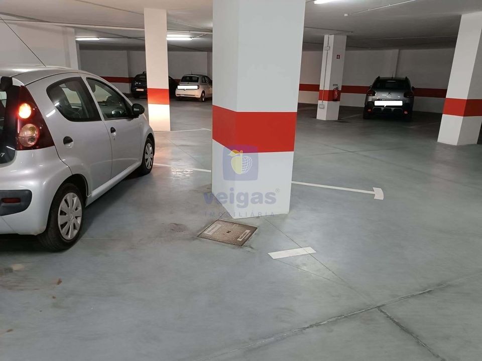Garage i Caldas da Rainha, Leiria - foto 3