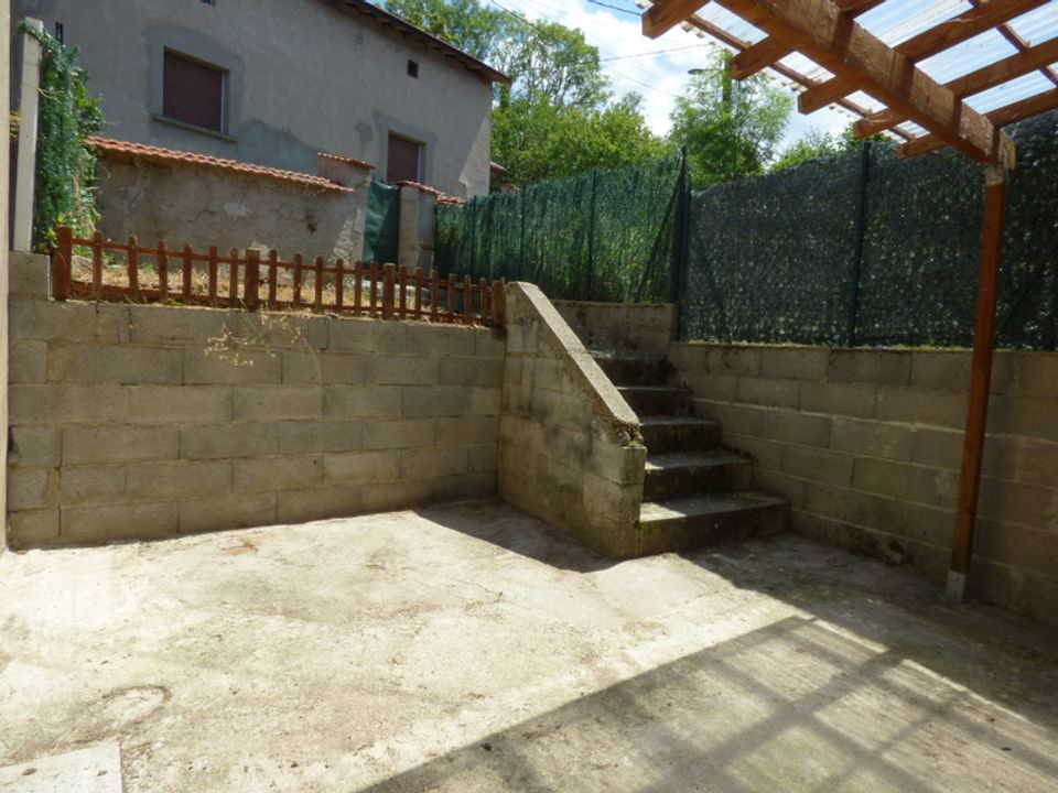 Villa a Sainte-Colombe-sur-Gand, Loire - foto 3