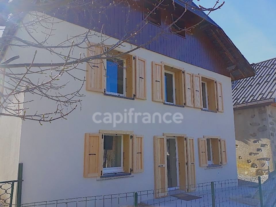Landsbyhus i Saint-Francois-Longchamp, Savoie - foto 1