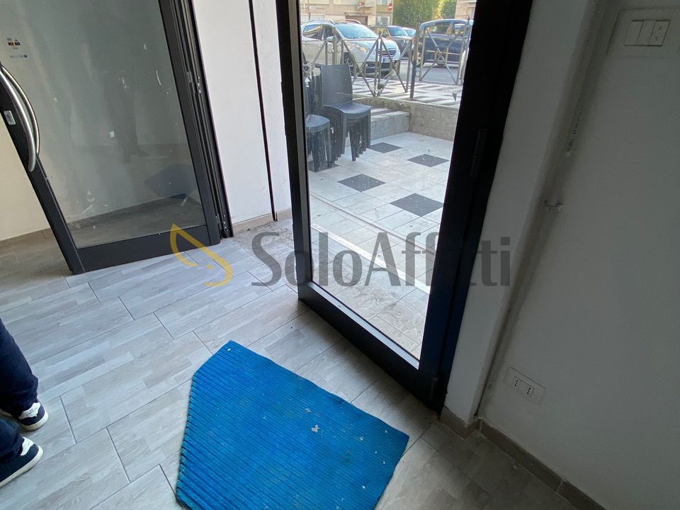 Commercial property in Frosinone, Frosinone - photo 3