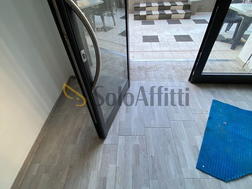 Commercial property in Frosinone, Frosinone - photo 4