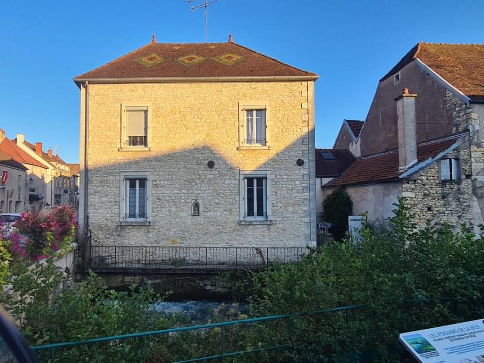 Landsbyhus i Mirebeau-sur-Bèze, Cote-d'Or - foto 2