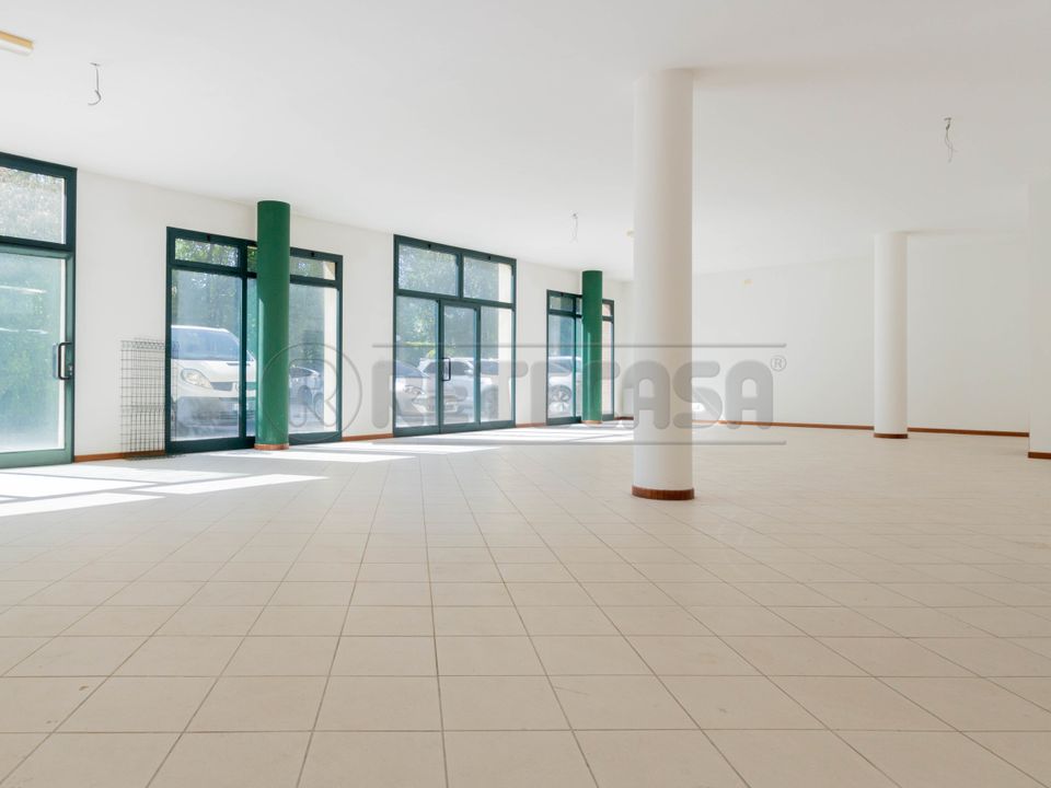 Erhvervsejendom i Bolzano Vicentino, Vicenza - foto 2