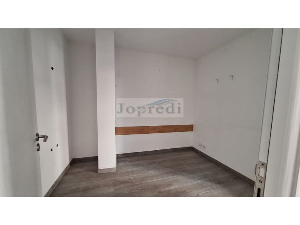Erhvervsejendom i Cacem, Lisbon - foto 4